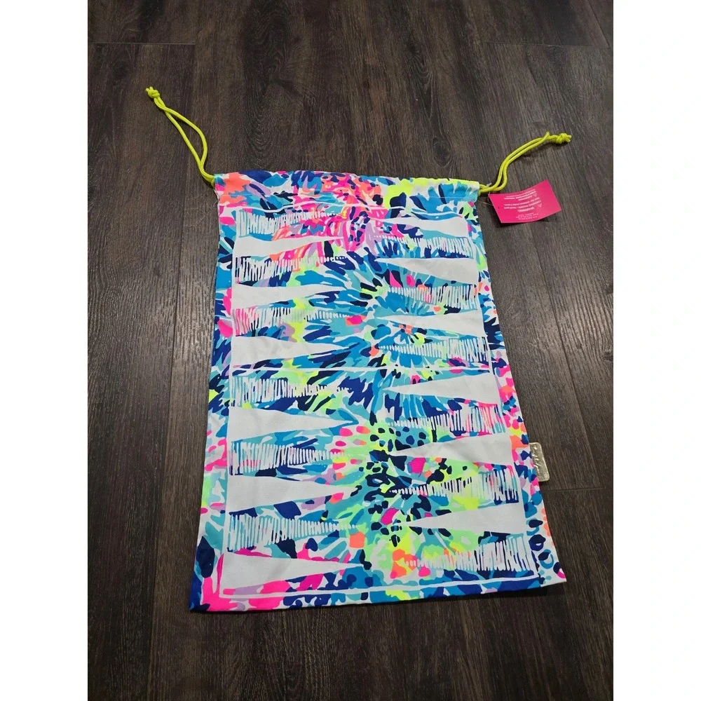 Lilly Pulitzer Travel Game Bag Drawstring Pouch Multi Color Floral Print NWT